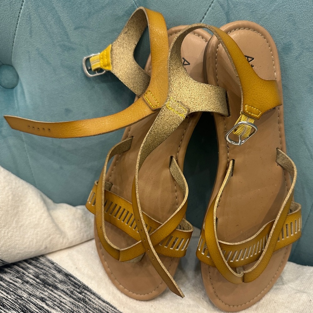 Stylish Yellow and Gold Women's Sandals